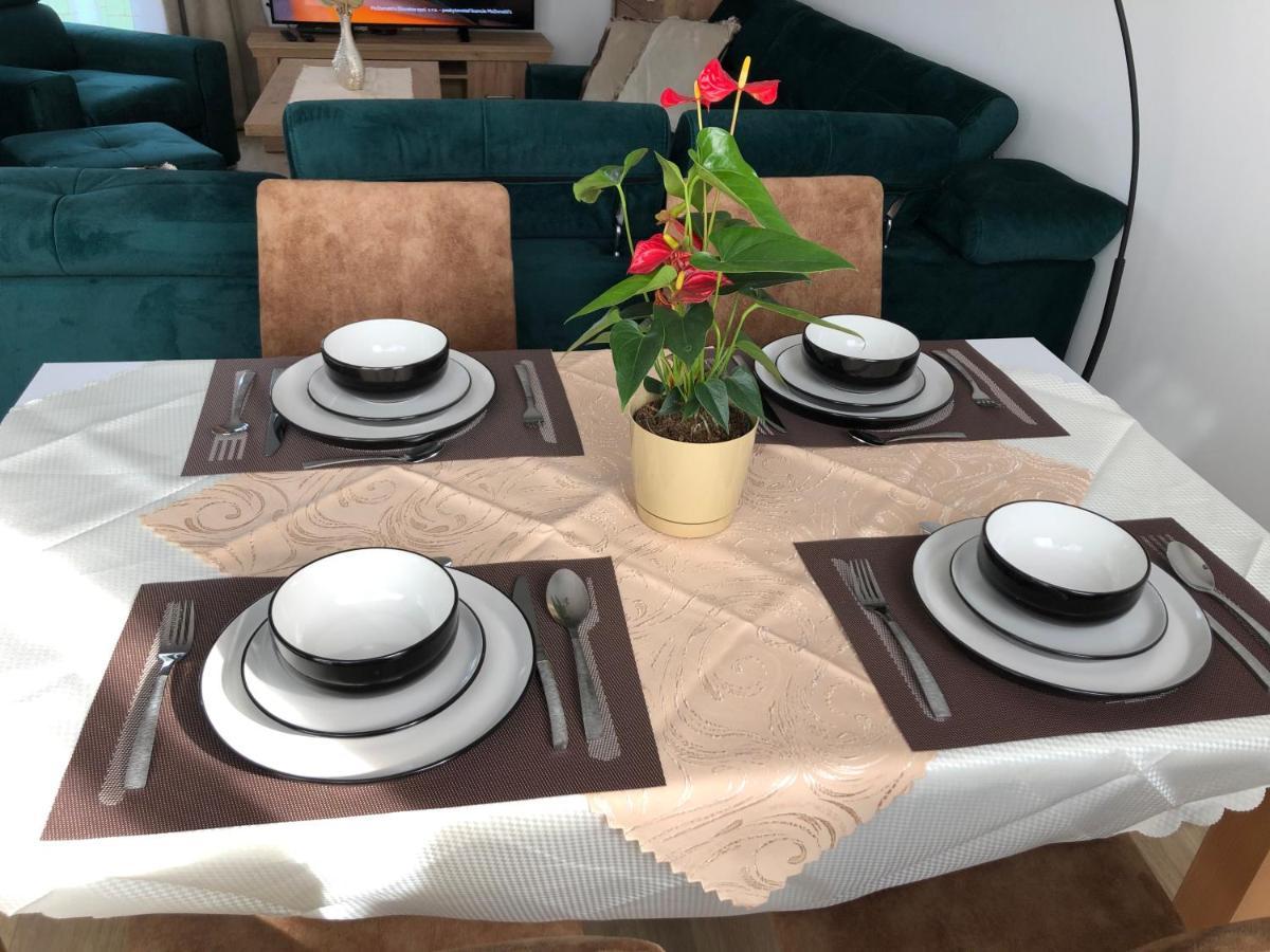 Tatra Billetee Apartman S Luxusnym Vyhladom Na Vysoketatry A Sukromnym Wellness Poprad Exterior photo