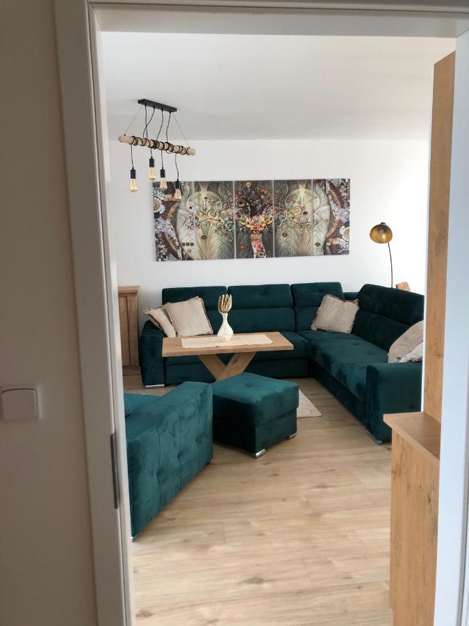 Tatra Billetee Apartman S Luxusnym Vyhladom Na Vysoketatry A Sukromnym Wellness Poprad Exterior photo