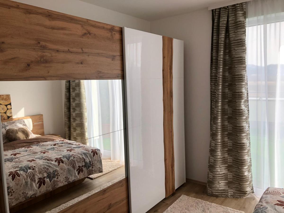 Tatra Billetee Apartman S Luxusnym Vyhladom Na Vysoketatry A Sukromnym Wellness Poprad Exterior photo