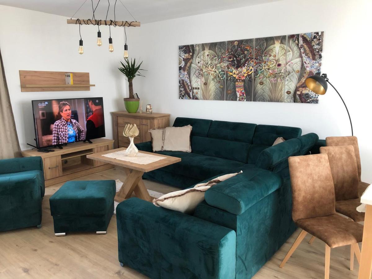 Tatra Billetee Apartman S Luxusnym Vyhladom Na Vysoketatry A Sukromnym Wellness Poprad Exterior photo