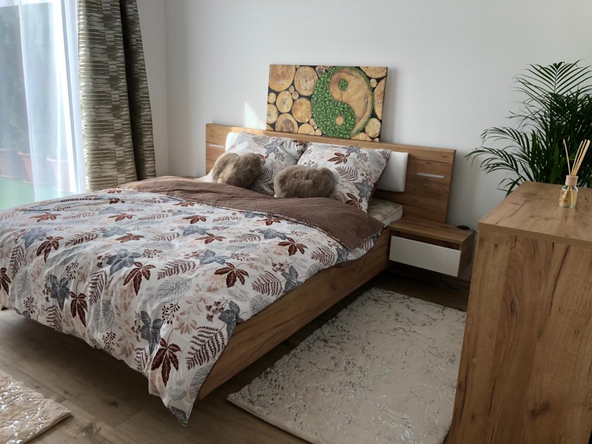 Tatra Billetee Apartman S Luxusnym Vyhladom Na Vysoketatry A Sukromnym Wellness Poprad Exterior photo
