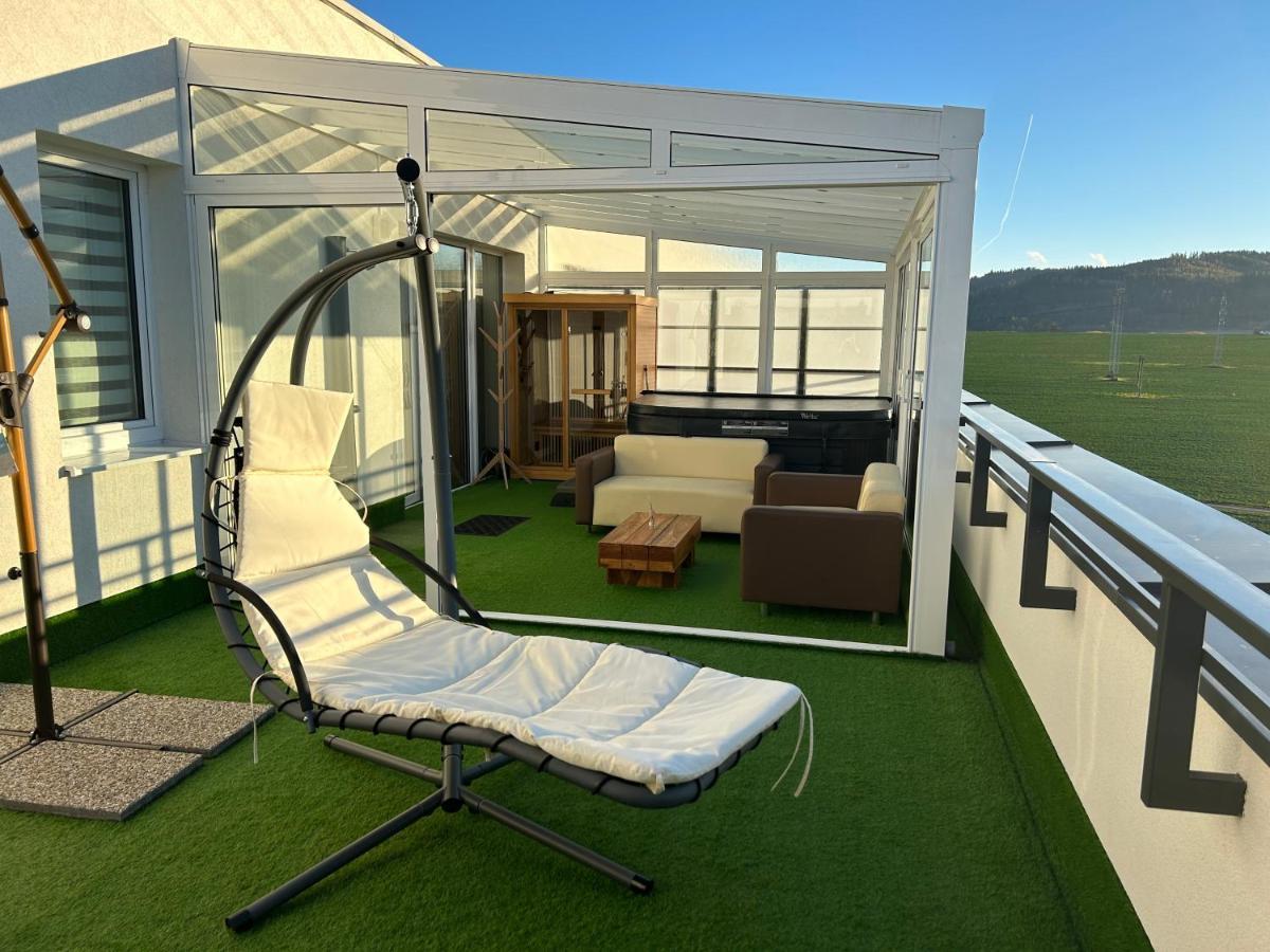 Tatra Billetee Apartman S Luxusnym Vyhladom Na Vysoketatry A Sukromnym Wellness Poprad Exterior photo