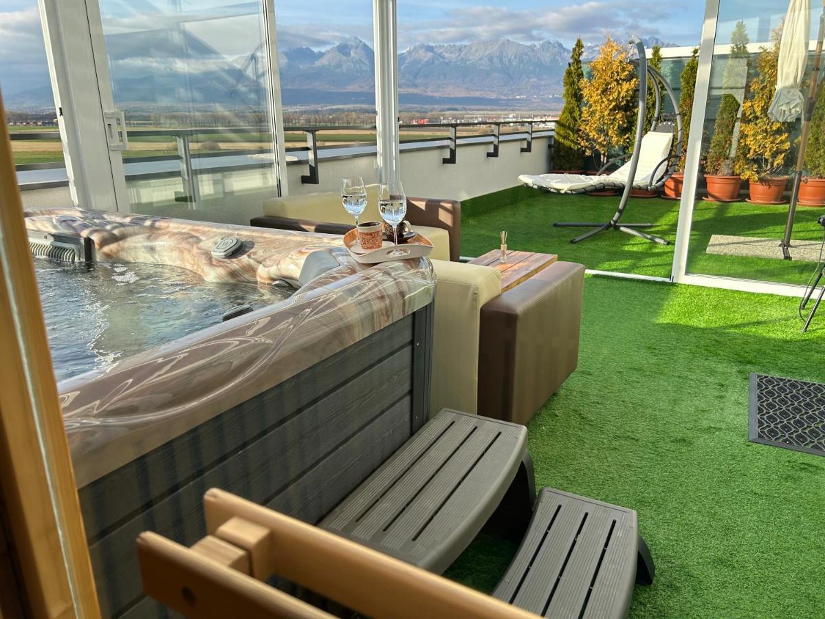 Tatra Billetee Apartman S Luxusnym Vyhladom Na Vysoketatry A Sukromnym Wellness Poprad Exterior photo
