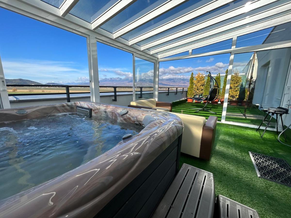 Tatra Billetee Apartman S Luxusnym Vyhladom Na Vysoketatry A Sukromnym Wellness Poprad Exterior photo